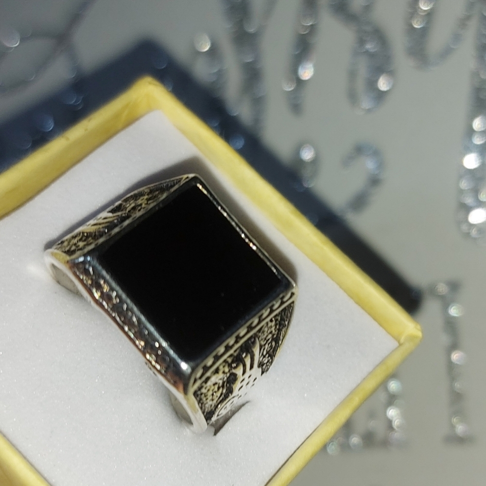 Silver Ring - Picture 9 of 9